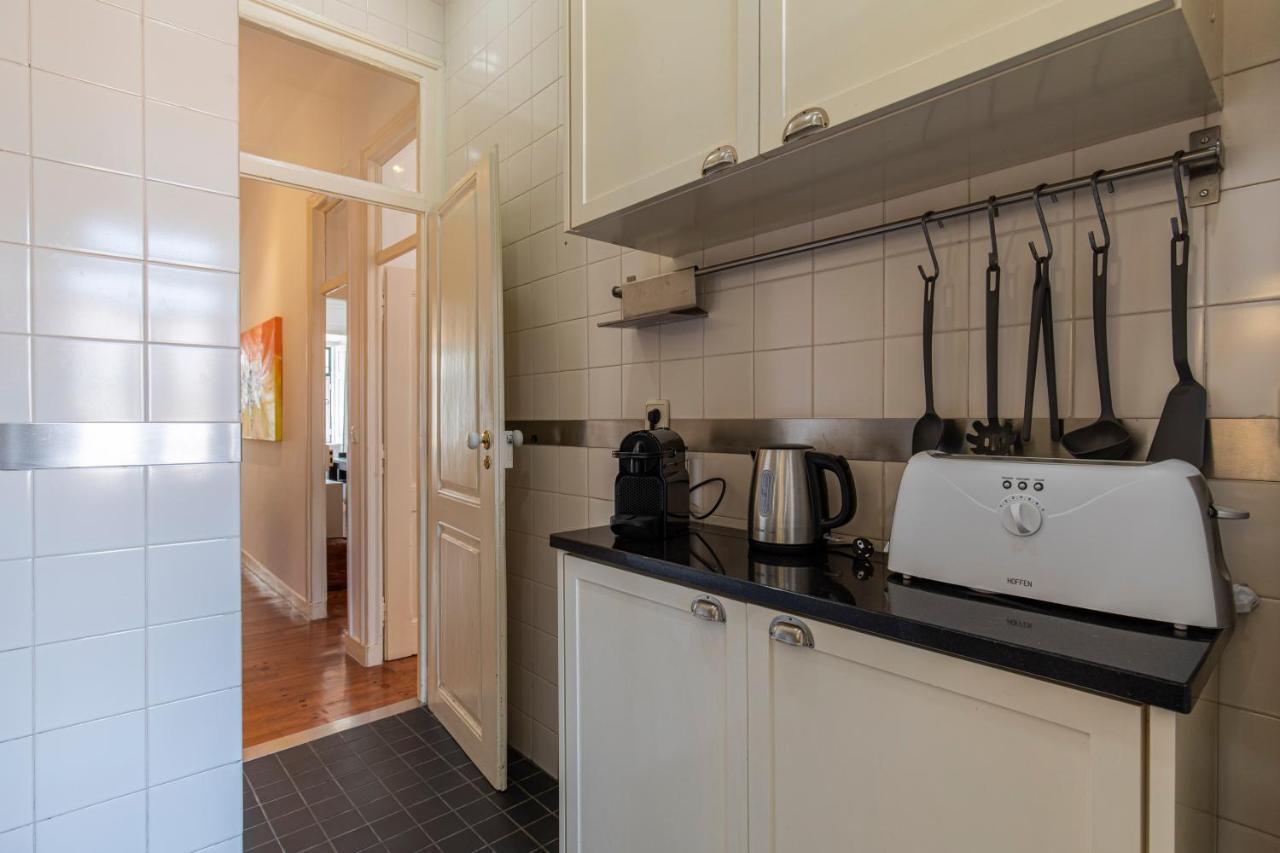 Typical 2Bdr Apartment In Lisbon By Lovelystay Екстер'єр фото
